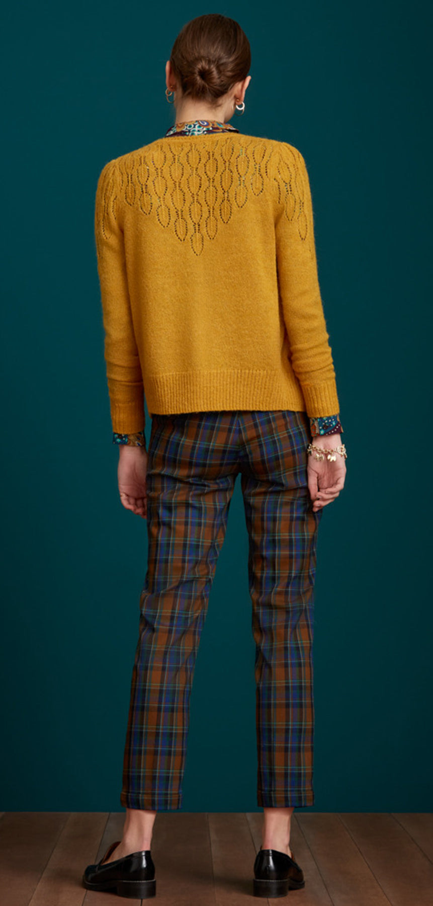 King_Louie_YOKE_PALLAZZONE_Rundhals_Langarm_CARDIGAN_Strickjacke_Senfgelb_killer_kirsche_4H9sMj4oLMPz2v
