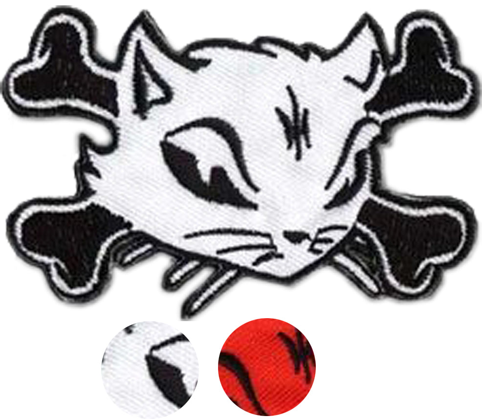 Kitty_mit_crossed_bones_-_AufnaeherzhRVs6a8q2Wtv