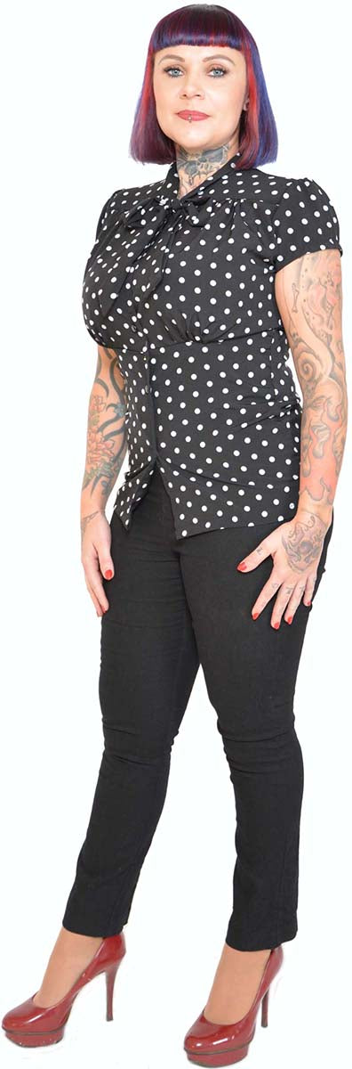 Kuestenluder_LERA_Vintage_PUNKTE_Kurzarm_SCHLUPPENBLUSE_Oberteil_Schwarz-4