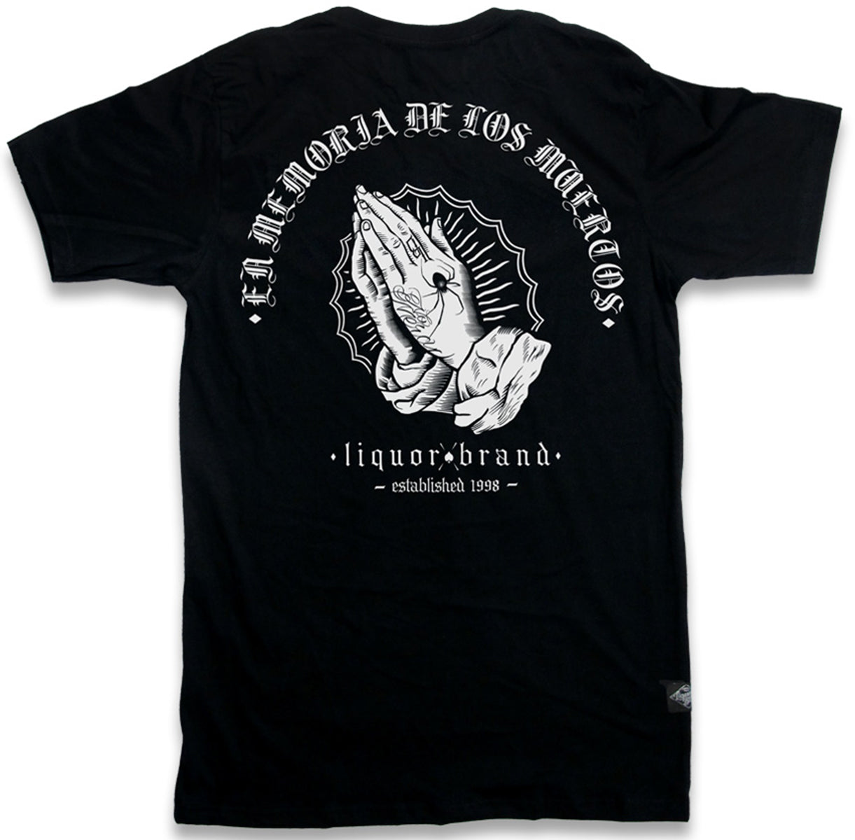 Liquor_Brand_IN_MEMORIA_DE_LOS_MUERTOS_Praying_Hands_Herren_T-SHIRT-2