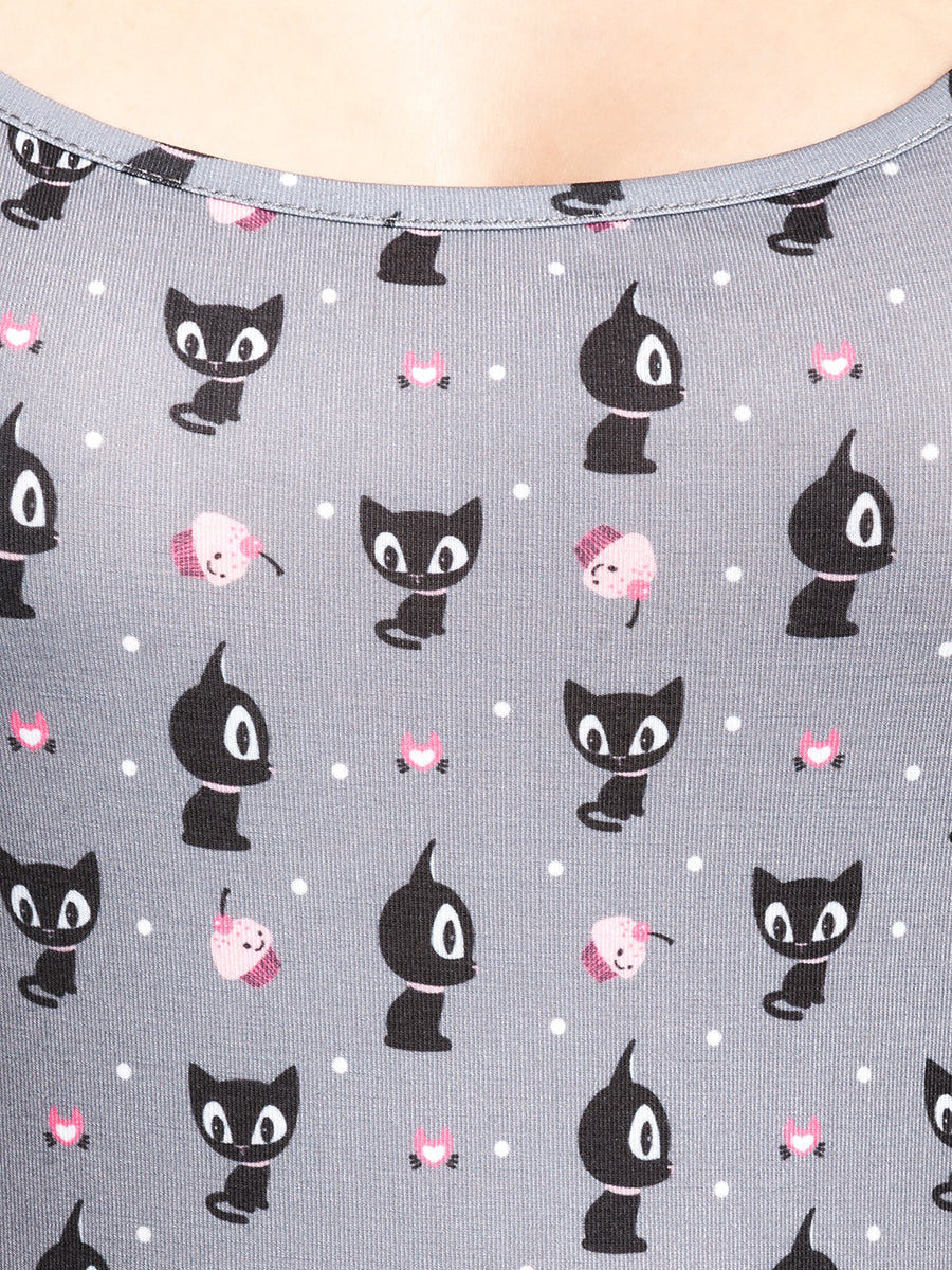 Pussy_Deluxe_KITTEN_and_CUPCAKES_Punkte_Dots_Retro_Traeger_DRESS_Kleid-4