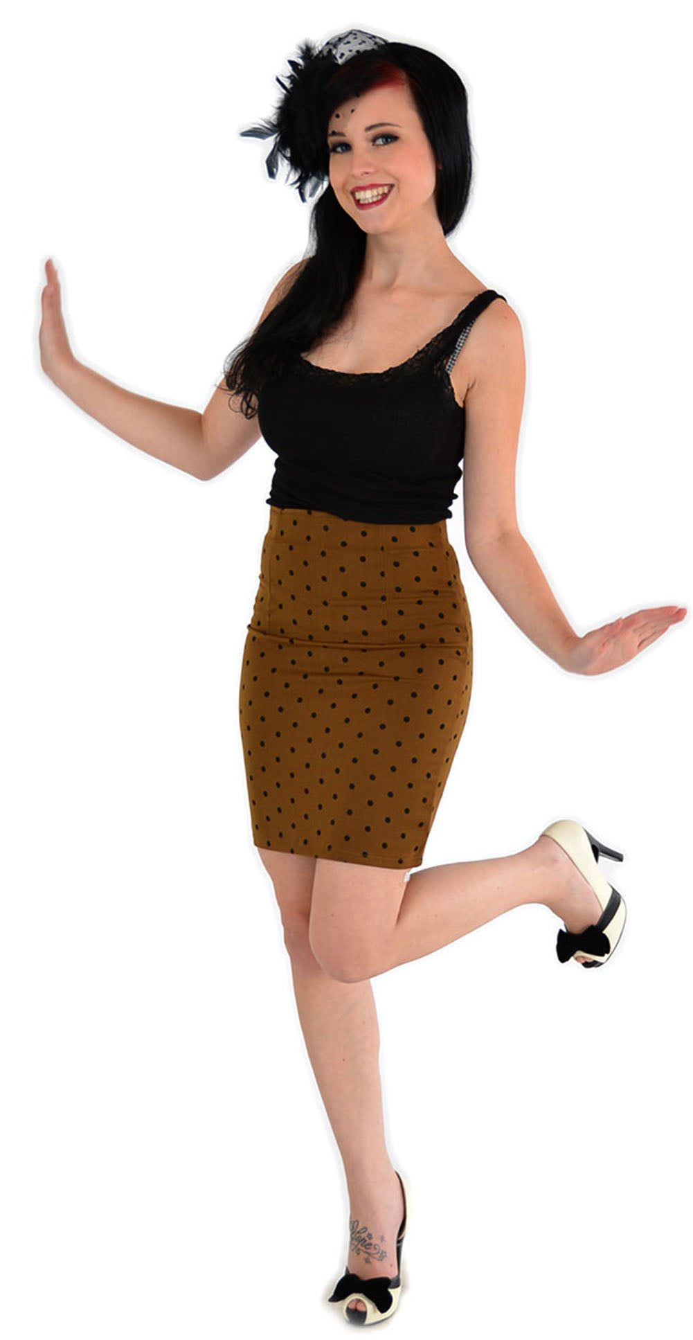 RR705-7MKW0YFiNnEKw0