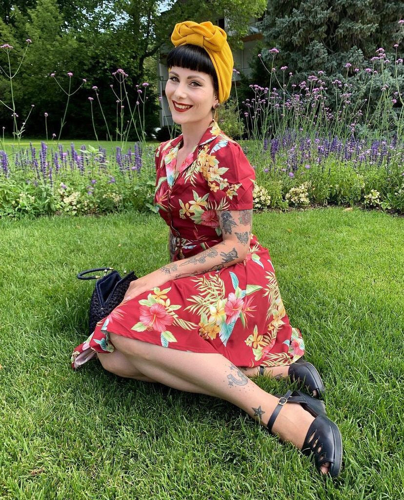 RocknRomance_CHARLENE_HONULULU_Print_HIBISKUS_A-Linie_50s_Dress_KLEID_-_Weinrot_killer_kirsche_30gNk0LvWzd69J