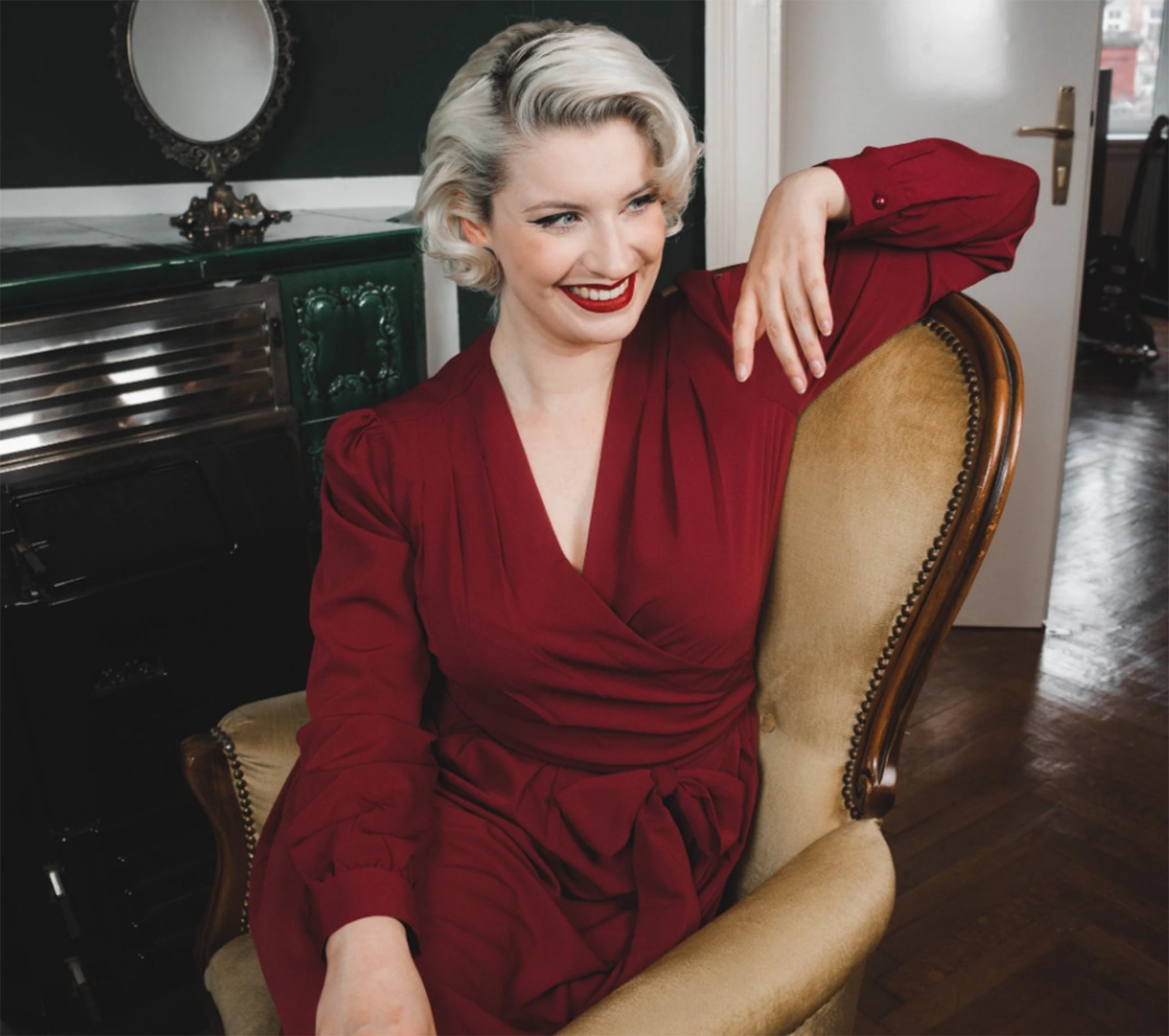 RocknRomance_EVIE_Vintage_PLAIN_Langarm_Pleated_A-LINIE_KLEID_Dress_Weinrot_Killer_Kirsche-3o4Qhz45U9JHK4