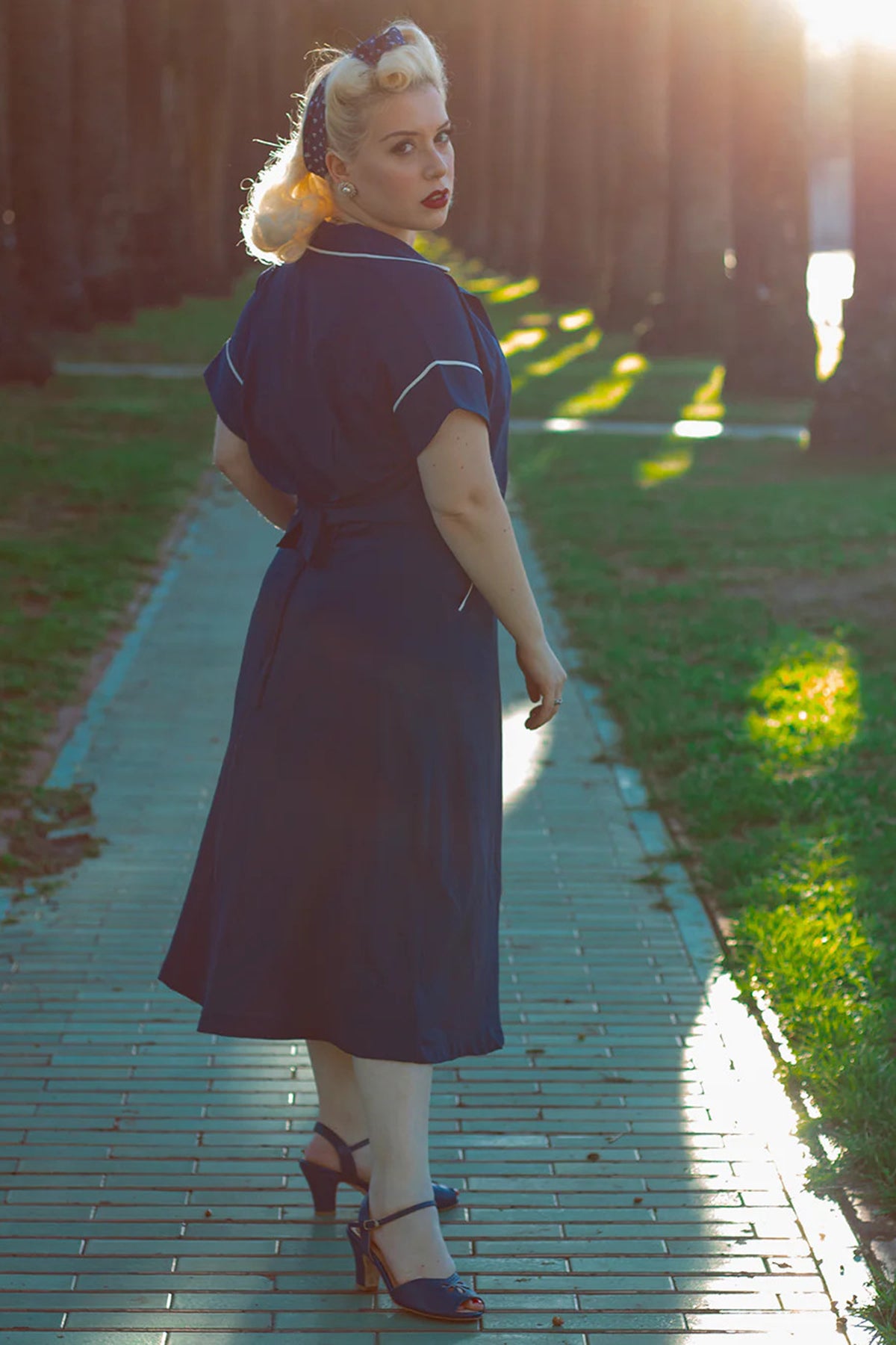 RocknRomance_LUCILLE_SWEETHEART_2-Teiler_Kleid_mit_Bolero_Traeger_Dress_Blau_killer_kirsche_4JFk6OuRrml77y