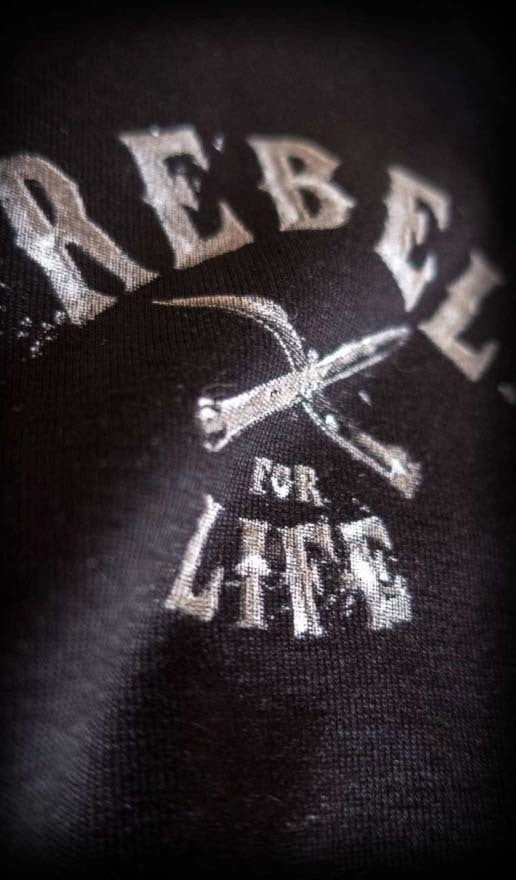 Rumble_59_REBEL_FOR_LIFE_Maenner_T-Shirt_Schwarz_killer_kirsche_4uFvbtdwEEBtLl