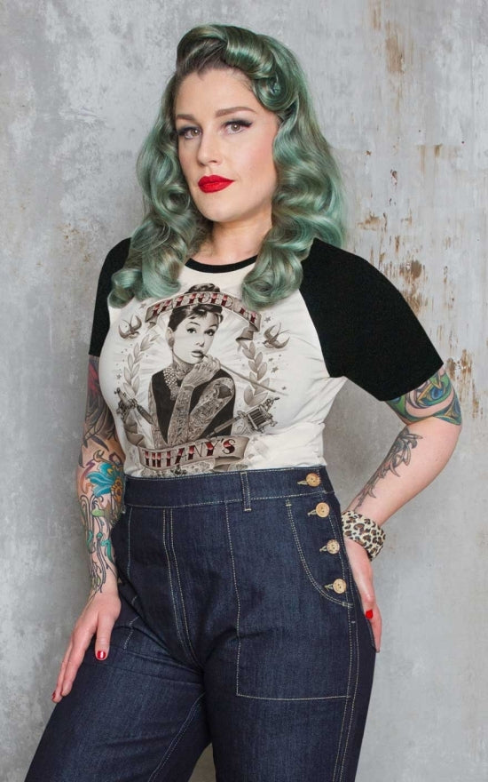 Rumble_59_Raglan_TATTOED_AT_TIFFANYS_Maedels_Shirt_killer_kirsche_2