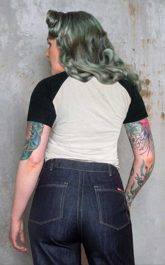 Rumble_59_Raglan_TATTOED_AT_TIFFANYS_Maedels_Shirt_killer_kirsche_3