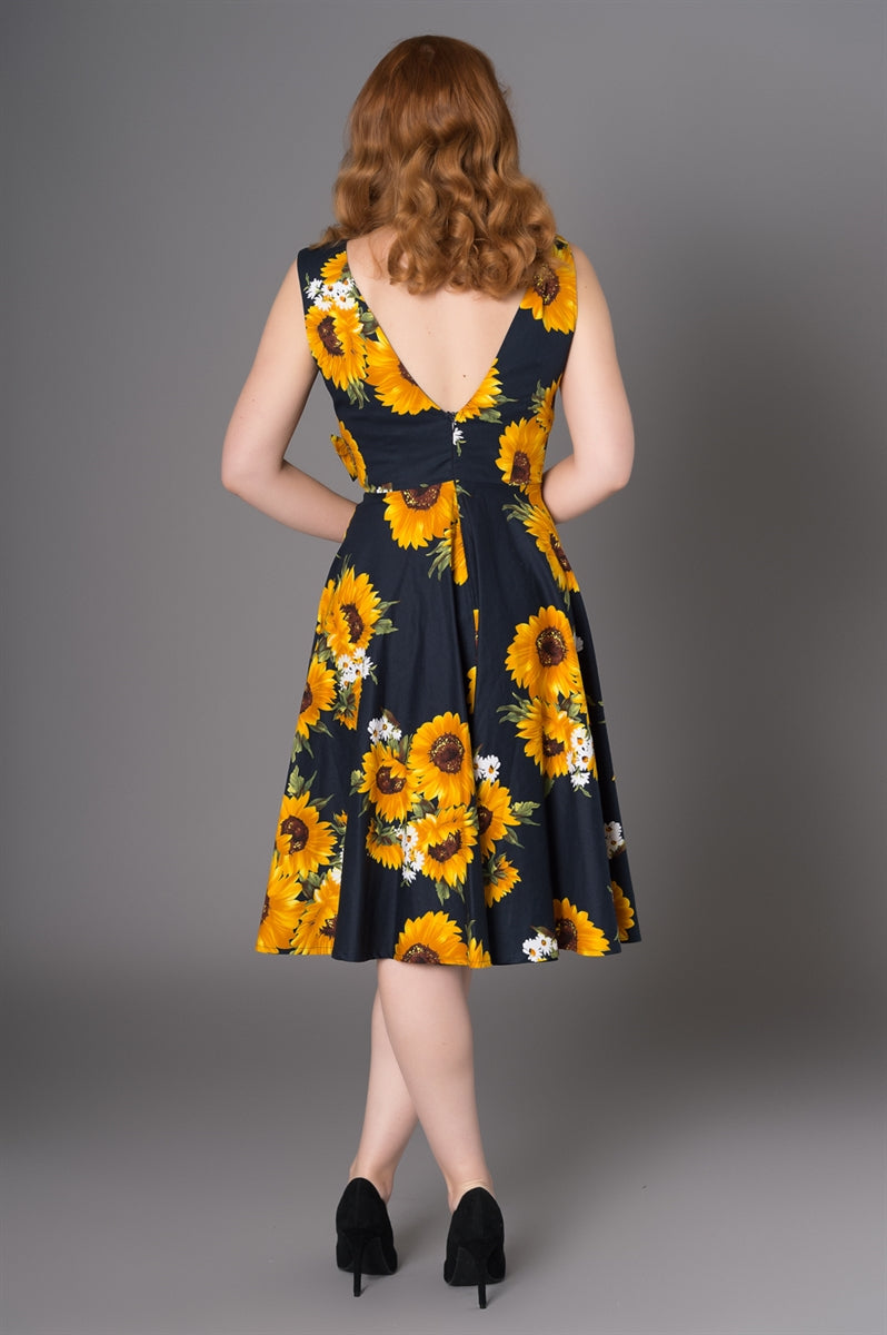 Sheen_ELLA_Vintage_SUNFLOWER_Sonnenblumen_Traeger_SWING_Dress_Kleid-3