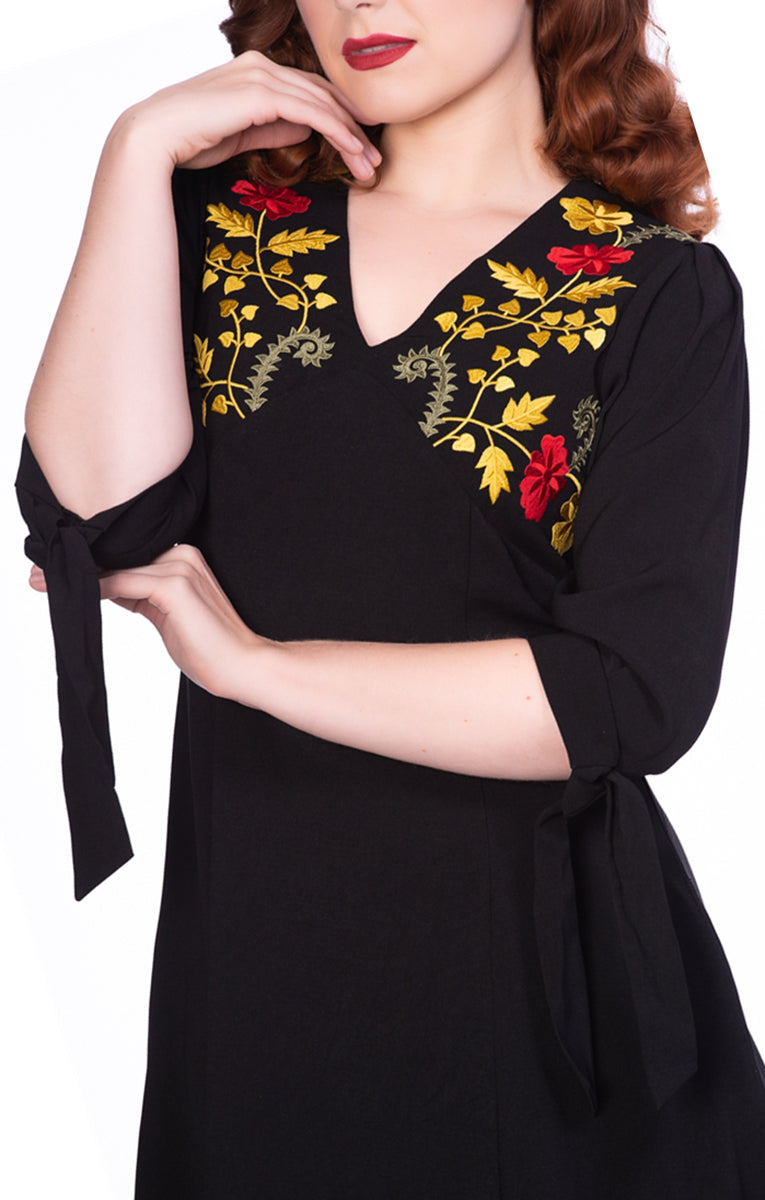 Sheen_TIFFANY_Vintage_FLORAL_EMBROIDERY_Blumen_V-Neck_Dress_Kleid-2