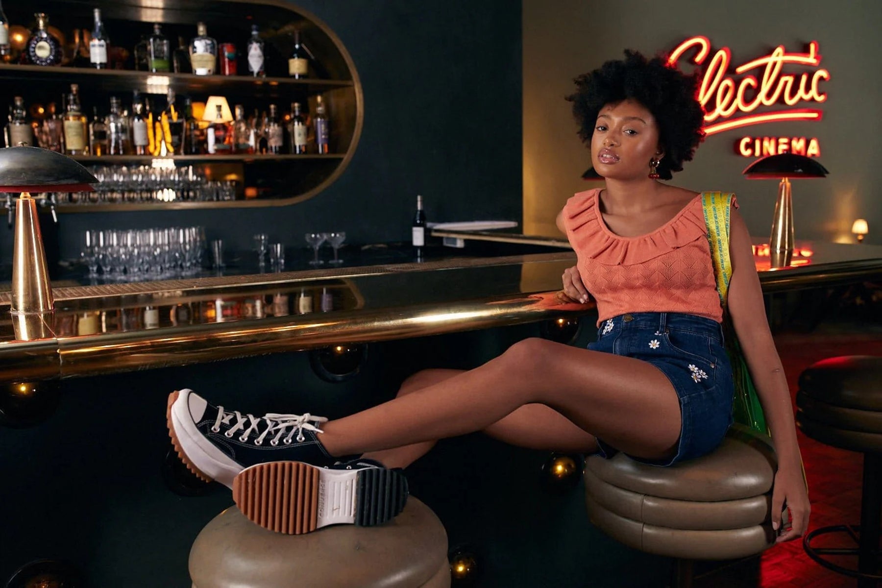 Timeless_SIMONE_RUFFLE_Vintage_Ajour_LOCHMUSTER_Ruesche_Feinstrick_TOP_Oberteil_Killer_Kirsche-3