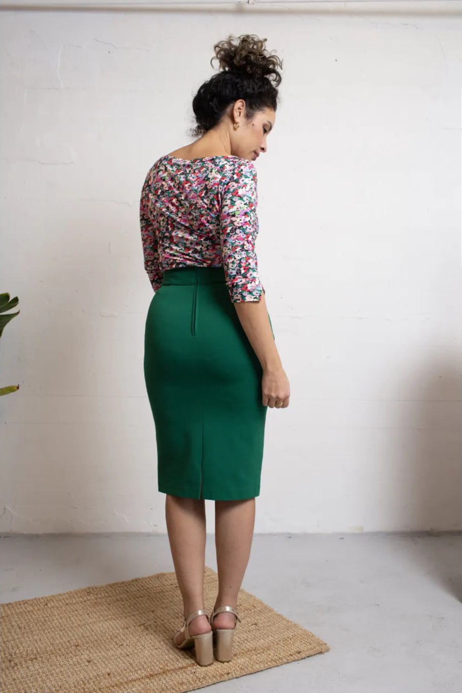 Very_Cherry_CLASSIC_Vintage_PLAIN_50s_PENCIL_SKIRT_Bleistiftrock_killer_kirsche_3