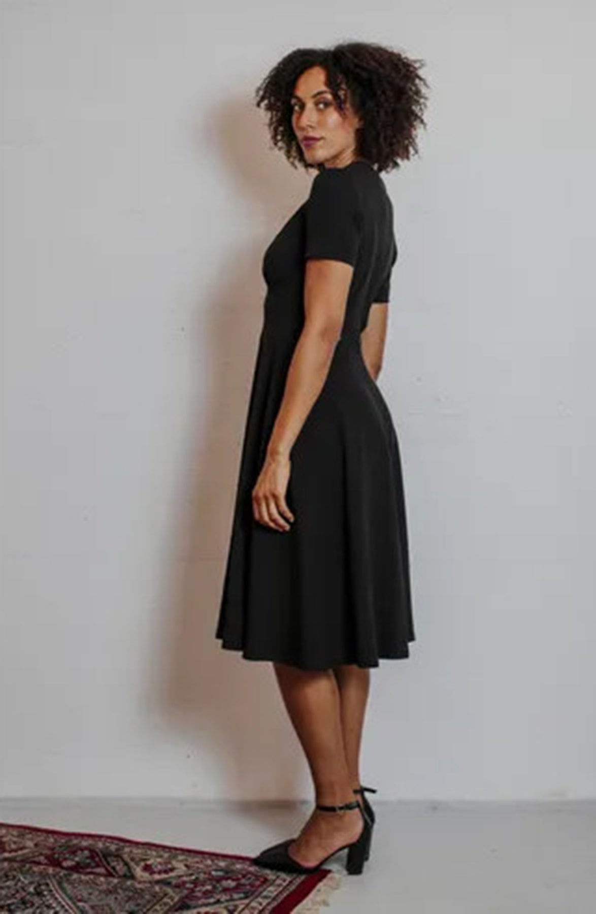 Very_Cherry_HOLLYWOOD_VINTAGE_CIRCLE_JERSEY_CREPE_Vintage_SWEETHEART_Kurzarm_50s_SWING_DRESS_Kleid_killer_kirsche_305FIaFx7LEnmt