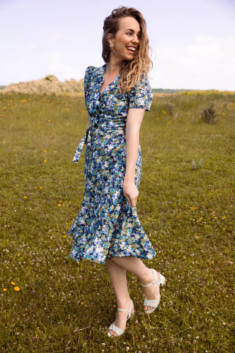 Very_Cherry_MAGNOLIA_MY_FAIR_LADY_Charm_FLORAL_50s_Kurzarm_HEMDKLEID_killer_kirsche_6