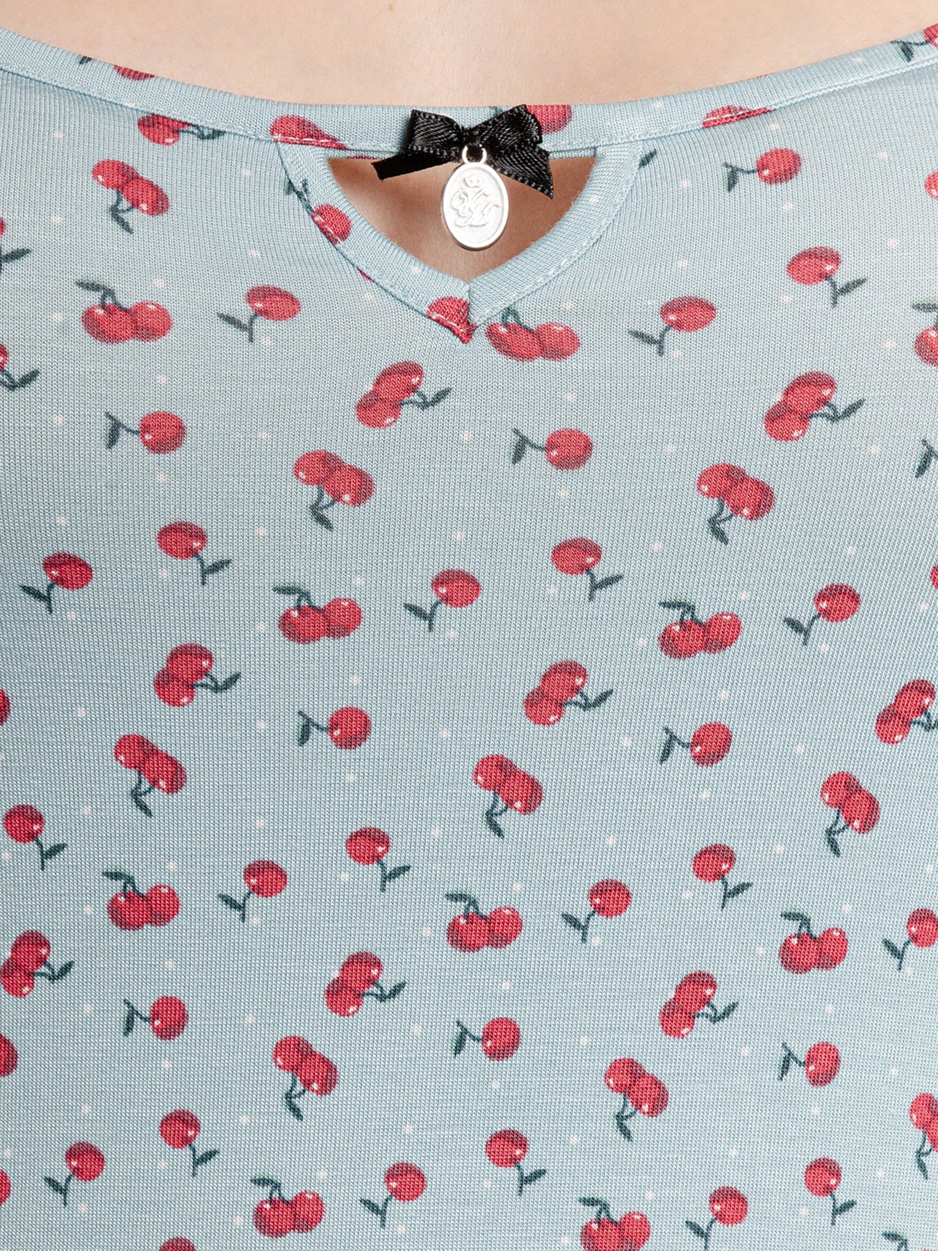 Vive_Maria_CHERRY_BOMB_Vintage_KIRSCHEN_Traeger_Cut-Out_NACHTHEMD_Neglige_killer_kirsche_7