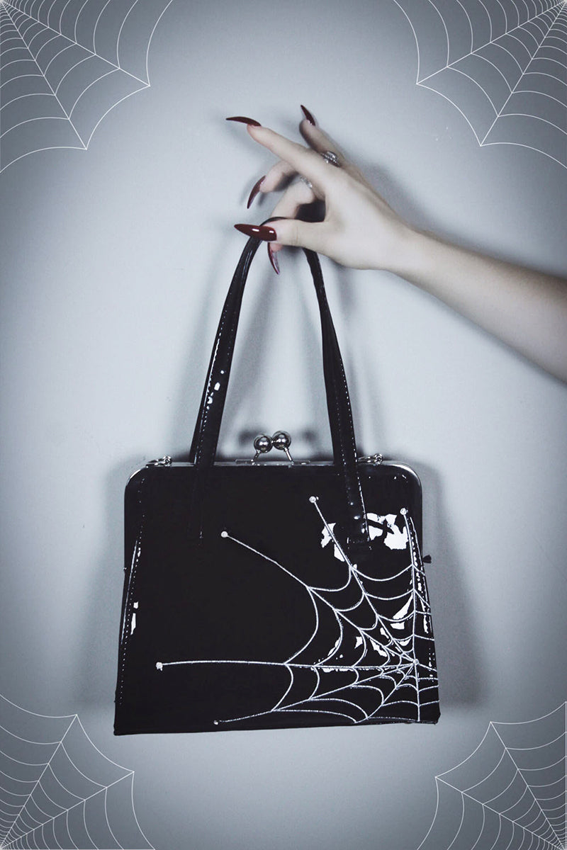 Voodoo_Vixen_ACID_DOLL_Spinnennetz_SPIDERWEB_Pin_Up_Kisslock_LACK_TASCHE-2