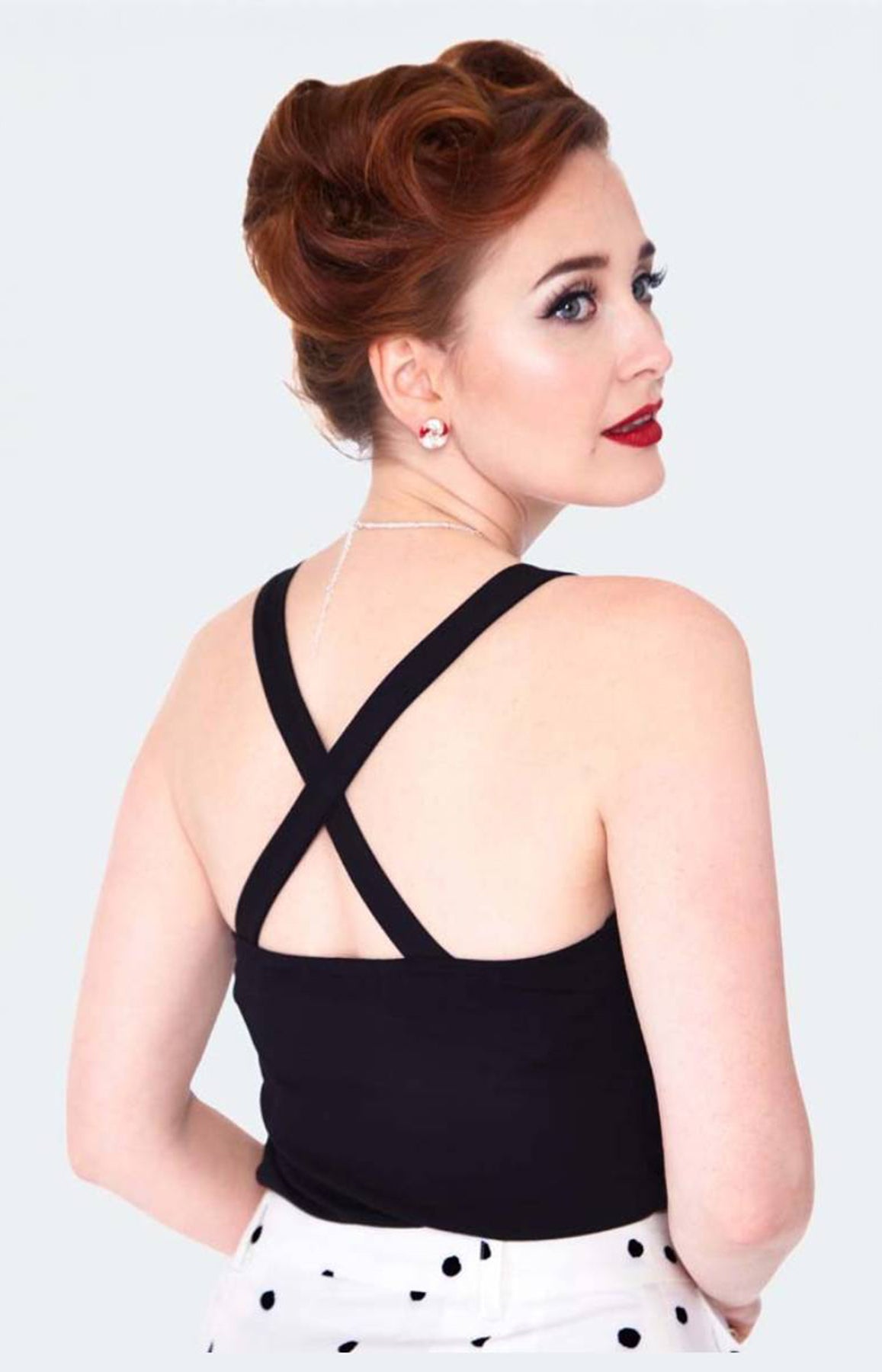 Voodoo_Vixen_CROSS_STRAP_Vintage_SWEETHEART_Traeger_Button_50s_TOP_Oberteil_-_Schwarz_killer_kirsche_2