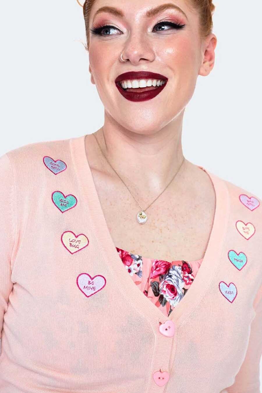 Voodoo_Vixen_LOVE_HEART_Vintage_EMBROIDERED_V-Neck_Pastel_CARDIGAN_Stickjacke_-_Plus_Size-2